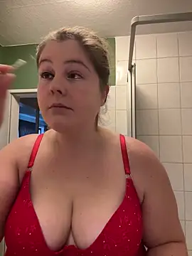 Snapshot of BootyLola chatting on December 22, 2024, 2:38 pm BootyLola online show from December 22, 2024, 2:38 pm