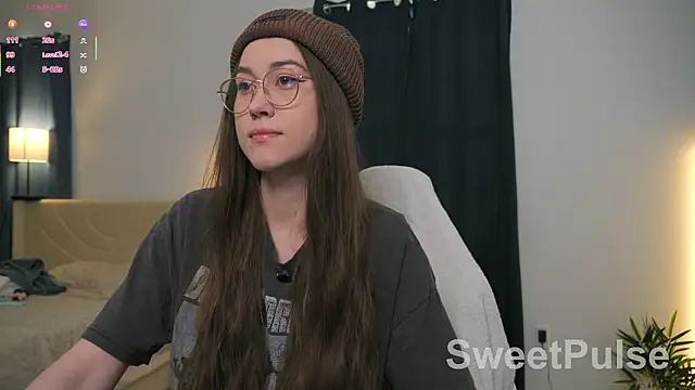 SweetPulse online show from February 8, 2026, 9:23 pm