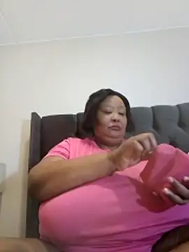 Snapshot of nancy111 chatting on April 20, 2026, 2:14 am nancy111 online show from April 20, 2026, 2:14 am