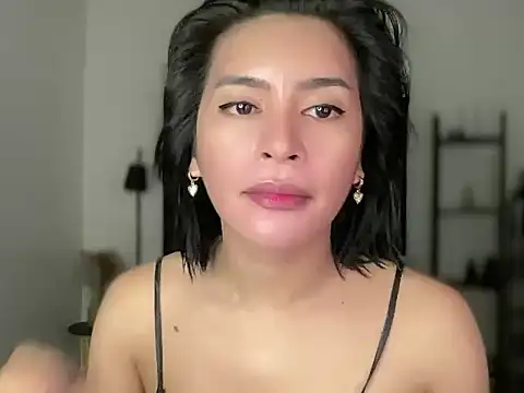 your bianca69 online show from November 22, 2025, 12:43 am