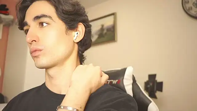 AlanDeNavarre online show from February 15, 2025, 10:21 pm