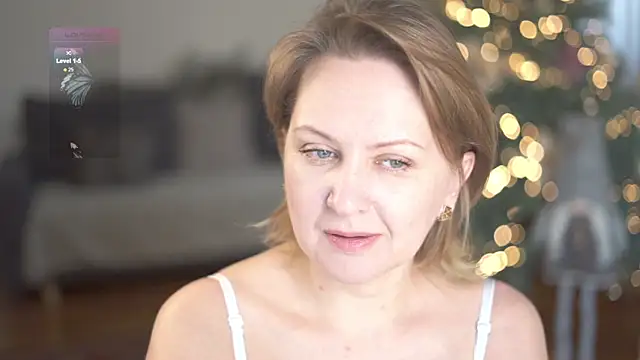 Snapshot of LitleSun chatting on January 14, 2025, 9:45 am LitleSun online show from January 14, 2025, 9:45 am