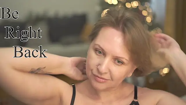 Snapshot of LitleSun chatting on February 26, 2025, 10:05 am LitleSun online show from February 26, 2025, 10:05 am