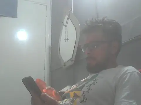 Snapshot of el_principe_hot chatting on November 15, 2025, 4:49 am el principe hot online show from November 15, 2025, 4:49 am