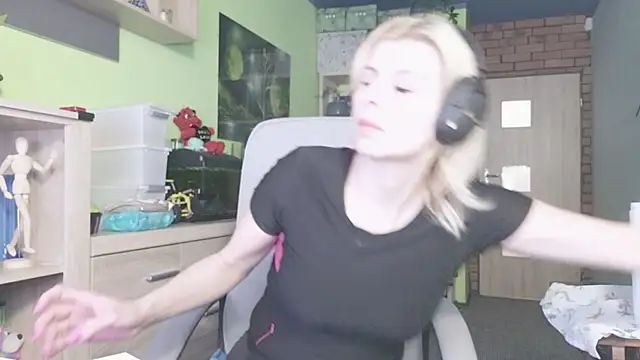 Snapshot of karmija chatting on January 13, 2026, 10:03 pm karmija online show from January 13, 2026, 10:03 pm