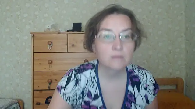 Snapshot of Smart_Rose chatting on May 11, 2026, 11:55 am Smart Rose online show from May 11, 2026, 11:55 am