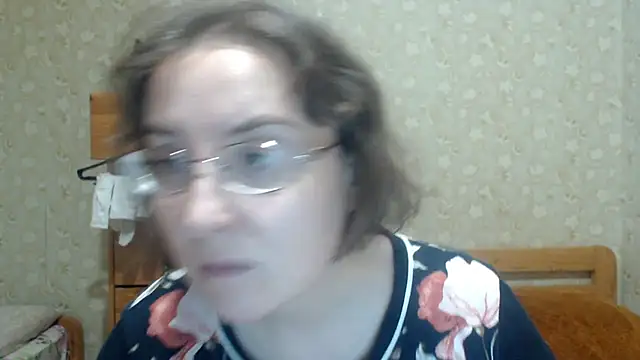 Smart Rose online show from February 16, 2026, 1:04 am