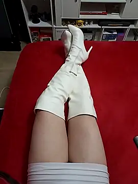 JulietteMaitresse online show from March 30, 2026, 6:09 pm