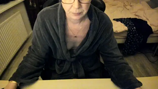 Snapshot of minoesje37 chatting on February 11, 2025, 8:42 pm minoesje37 online show from February 11, 2025, 8:42 pm