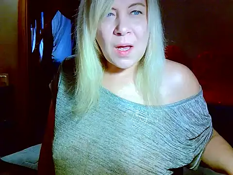 AgoniA7 online show from March 11, 2026, 4:17 am