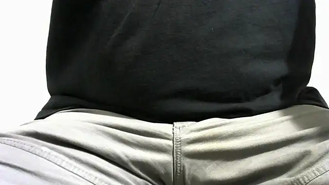 Snapshot of 1chatter3 chatting on September 18, 2025, 5:49 pm 1chatter3 online show from September 18, 2025, 5:49 pm