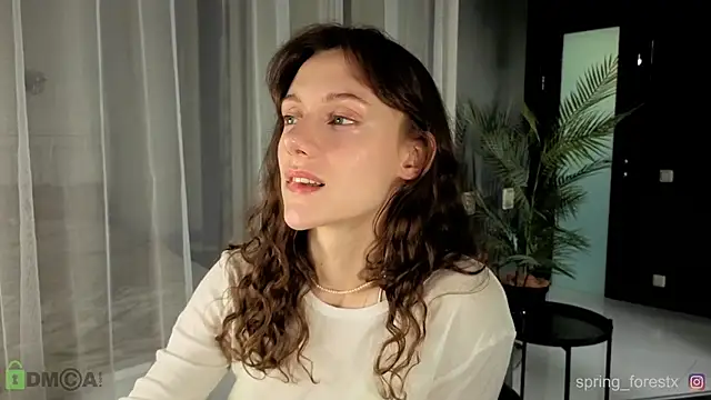 Snapshot of spring_forest chatting on May 17, 2026, 7:19 am spring forest online show from May 17, 2026, 7:19 am