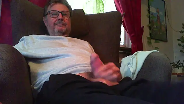 Snapshot of arne chatting on November 9, 2025, 11:36 am arne online show from November 9, 2025, 11:36 am