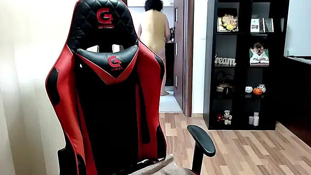 MissTroublle online show from March 25, 2026, 10:36 am