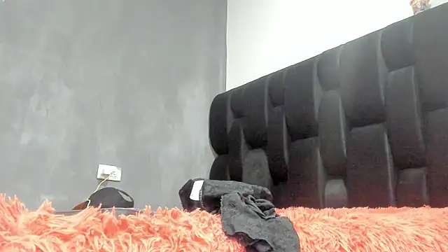 Snapshot of SandraGoldstein chatting on February 28, 2026, 1:49 am SandraGoldstein online show from February 28, 2026, 1:49 am