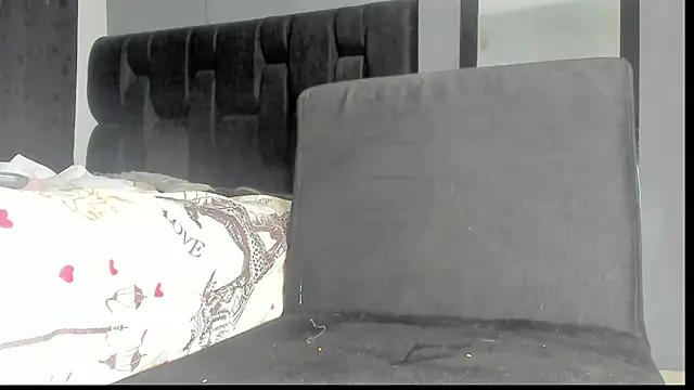 Snapshot of SandraGoldstein chatting on November 14, 2025, 1:09 am SandraGoldstein online show from November 14, 2025, 1:09 am