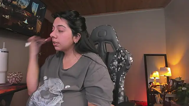 coraline latin online show from March 14, 2025, 8:49 pm