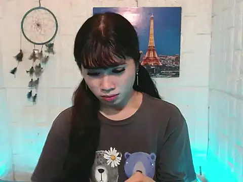 Snapshot of urasian_shirley21 chatting on April 23, 2026, 9:05 pm urasian shirley21 online show from April 23, 2026, 9:05 pm