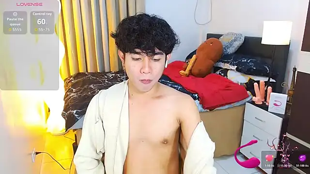 Snapshot of WildestTwink chatting on March 16, 2026, 4:32 pm WildestTwink online show from March 16, 2026, 4:32 pm