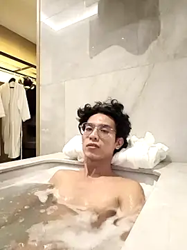 Snapshot of WildestTwink chatting on January 7, 2026, 7:24 am WildestTwink online show from January 7, 2026, 7:24 am