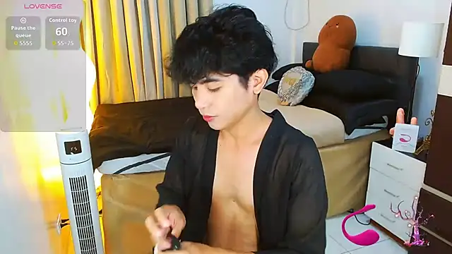 Snapshot of WildestTwink chatting on March 6, 2026, 3:51 pm WildestTwink online show from March 6, 2026, 3:51 pm