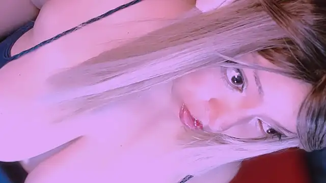 Honey Lucy1 online show from July 11, 2026, 12:05 pm