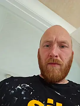 Snapshot of Tilerdadbod chatting on May 8, 2026, 11:03 am Tilerdadbod online show from May 8, 2026, 11:03 am