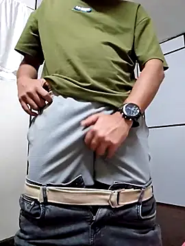 shakir12340 online show from December 21, 2025, 1:02 pm