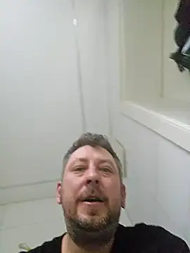 Snapshot of ktmtom247 chatting on March 5, 2025, 3:51 am ktmtom247 online show from March 5, 2025, 3:51 am