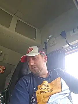 Snapshot of ktmtom247 chatting on October 2, 2025, 11:13 am ktmtom247 online show from October 2, 2025, 11:13 am