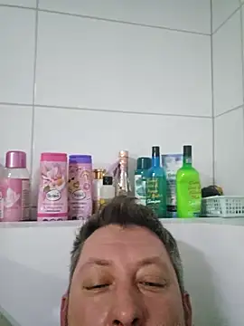 Snapshot of ktmtom247 chatting on January 6, 2026, 9:13 am ktmtom247 online show from January 6, 2026, 9:13 am