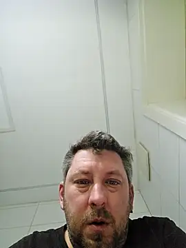 Snapshot of ktmtom247 chatting on January 7, 2026, 3:33 am ktmtom247 online show from January 7, 2026, 3:33 am