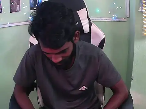 FriskyGender online show from November 11, 2025, 4:51 am