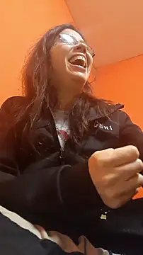 rposhta1991 online show from February 5, 2026, 6:59 pm