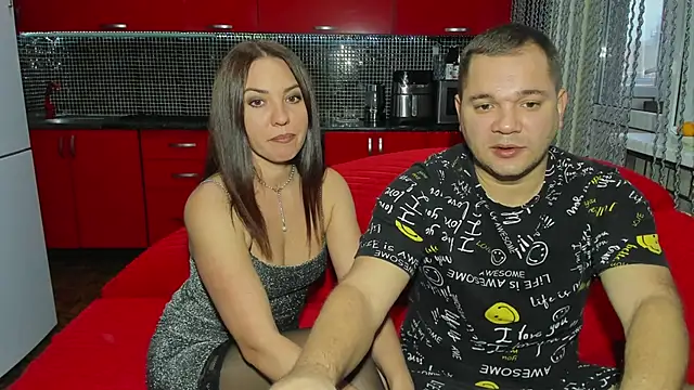 Snapshot of sladkayapara2019 chatting on October 23, 2025, 6:01 am sladkayapara2019 online show from October 23, 2025, 6:01 am