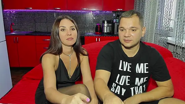 Snapshot of sladkayapara2019 chatting on September 20, 2025, 6:18 am sladkayapara2019 online show from September 20, 2025, 6:18 am