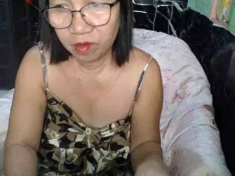Snapshot of ASIANDOLLY4U chatting on May 14, 2026, 11:13 pm ASIANDOLLY4U online show from May 14, 2026, 11:13 pm