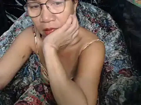 Snapshot of ASIANDOLLY4U chatting on April 10, 2026, 12:17 am ASIANDOLLY4U online show from April 10, 2026, 12:17 am