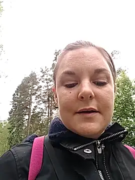 Snapshot of SwedishJennifer chatting on May 19, 2026, 12:12 pm SwedishJennifer online show from May 19, 2026, 12:12 pm
