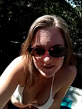 Snapshot of SwedishJennifer chatting on May 29, 2026, 11:16 am SwedishJennifer online show from May 29, 2026, 11:16 am