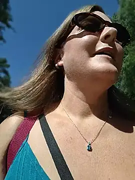 Snapshot of SwedishJennifer chatting on July 16, 2026, 12:35 pm SwedishJennifer online show from July 16, 2026, 12:35 pm
