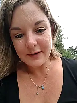 Snapshot of SwedishJennifer chatting on July 28, 2026, 12:48 pm SwedishJennifer online show from July 28, 2026, 12:48 pm