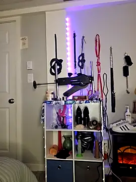  NinaLuvSins  online show from February 15, 2025, 9:06 pm