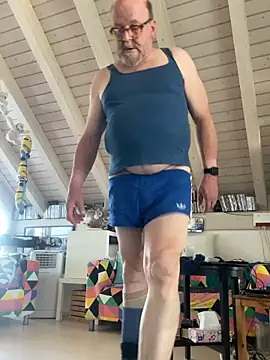 Snapshot of wankcellar chatting on June 18, 2026, 11:59 am wankcellar online show from June 18, 2026, 11:59 am