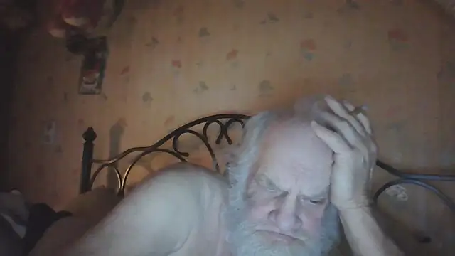 russtee online show from June 4, 2026, 4:17 am