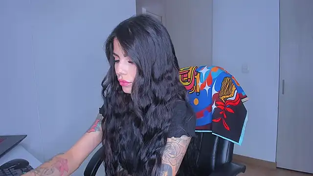 Lisegg  online show from February 16, 2026, 4:27 pm