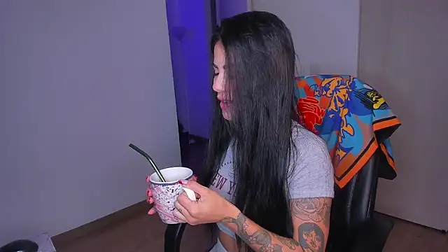 Snapshot of Lisegg_ chatting on September 19, 2025, 10:08 am Lisegg online show from September 19, 2025, 10:08 am