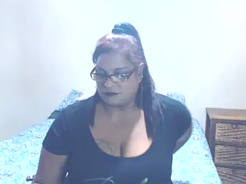 Snapshot of sexylax17 chatting on June 3, 2026, 4:44 pm sexylax17 online show from June 3, 2026, 4:44 pm