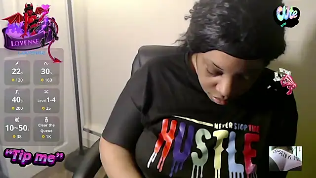 Sexymona1218 online show from January 13, 2026, 5:22 am