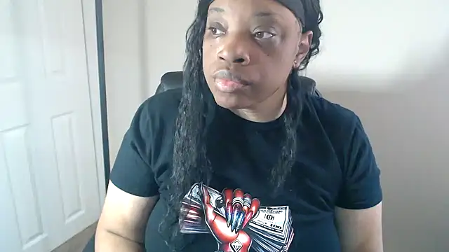 Snapshot of Sexymona1218 chatting on May 16, 2026, 2:38 pm Sexymona1218 online show from May 16, 2026, 2:38 pm